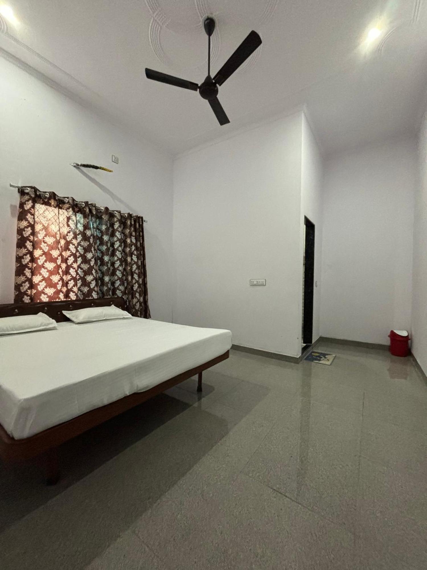 Hotel Raghunath Palace Khātu Dış mekan fotoğraf