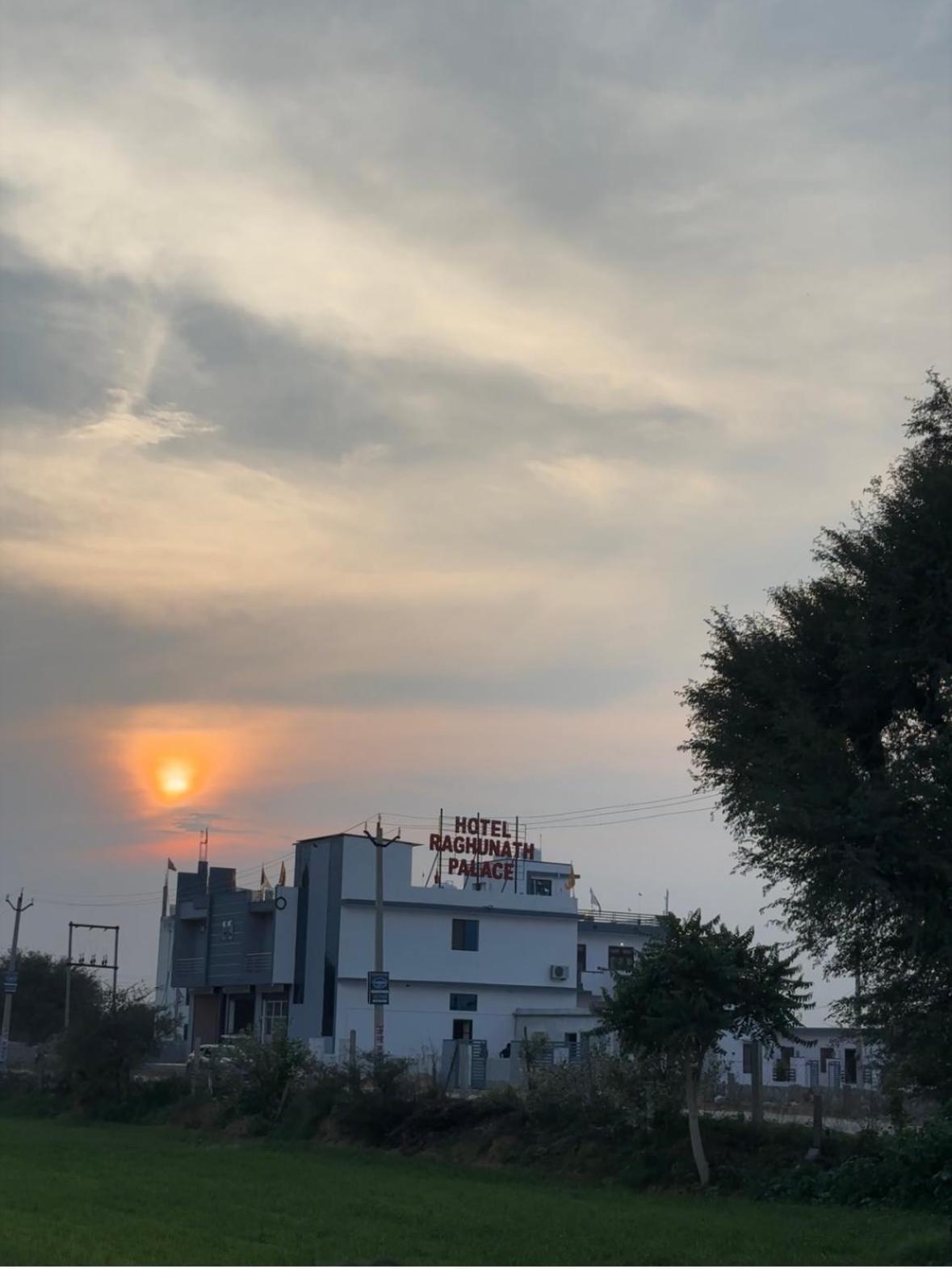 Hotel Raghunath Palace Khātu Dış mekan fotoğraf